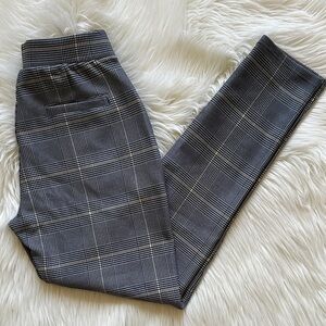 Indero Gray Plaid Pants